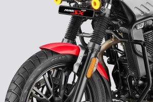 Front Suspension View of Hunk 440 SX
