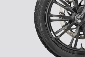 Front Tyre View of Hunk 440 SX