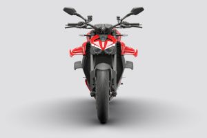 Front View of Streetfighter V4