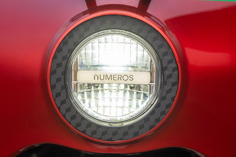 Head Light of Diplos Max Plus