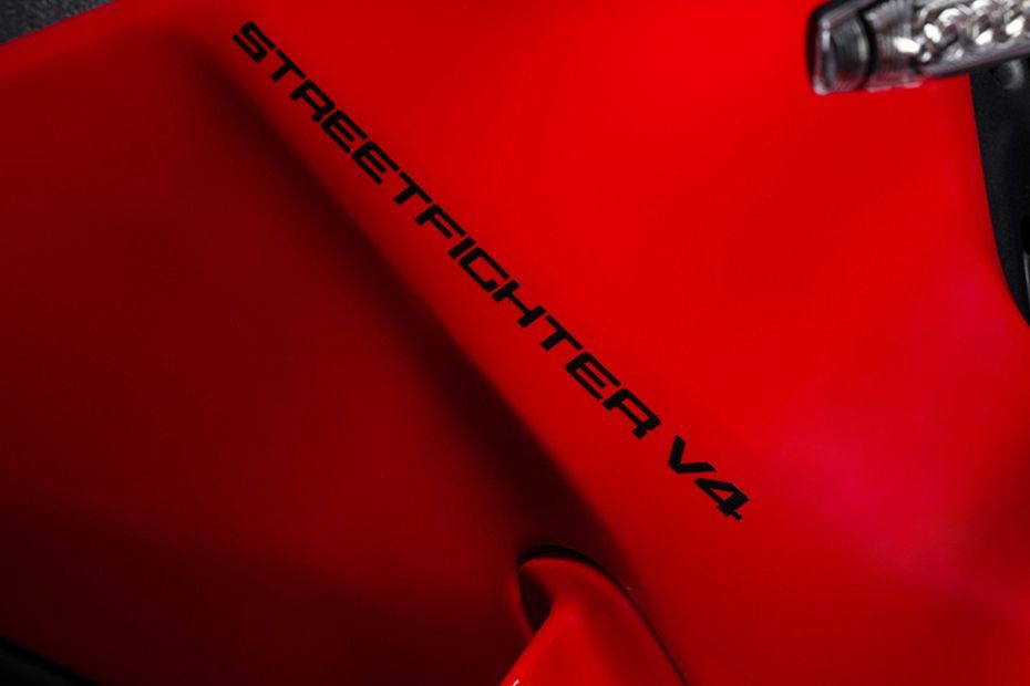 Model Name of Streetfighter V4