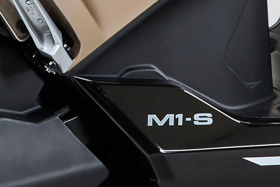 Model Name of M1-S Electric Maxi-Scooter