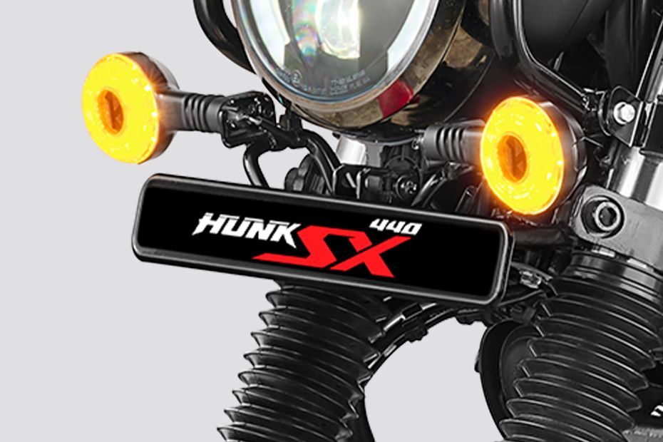Number Plate of Hunk 440 SX