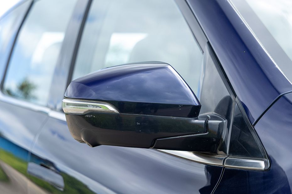 ORVM Image of XUV700