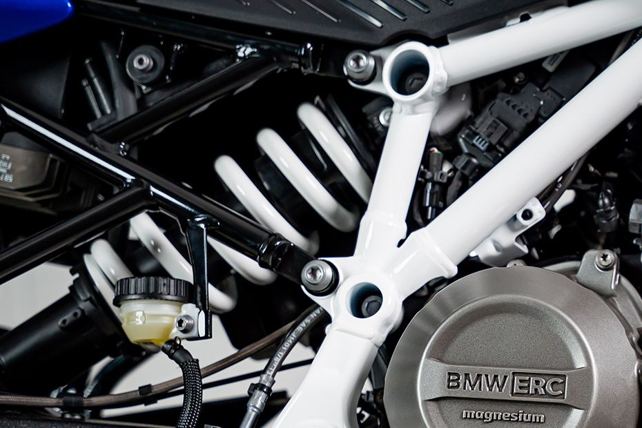 Rear Suspension View of F 450 GS