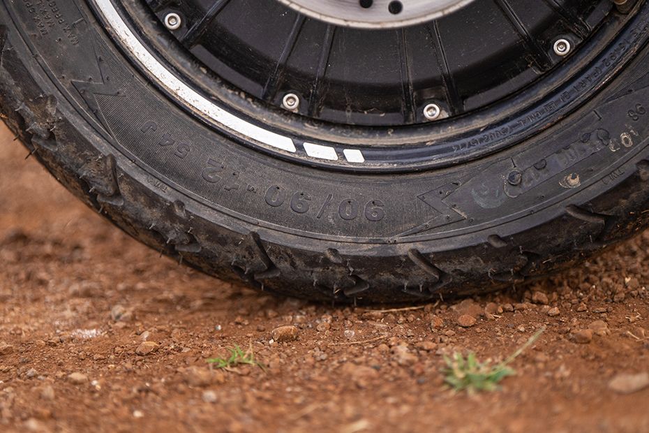 Rear Tyre View of Diplos Max Plus