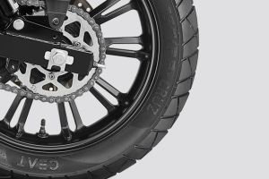 Rear Tyre View of Hunk 440 SX