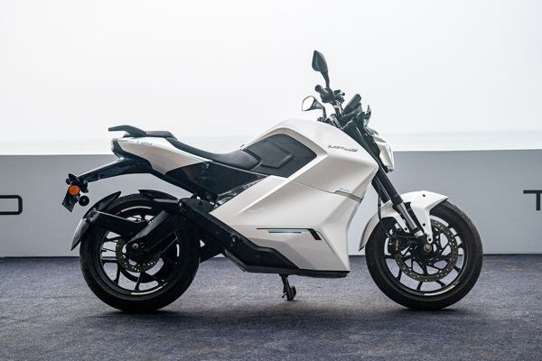 Right Side View of T 30