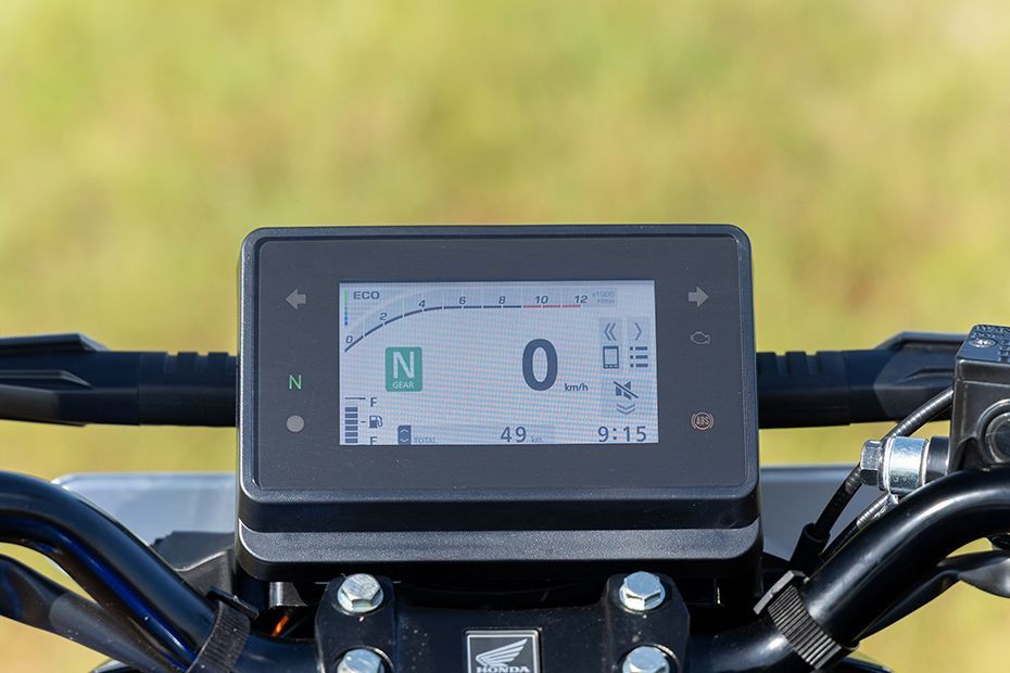 Console View of CB125 Hornet