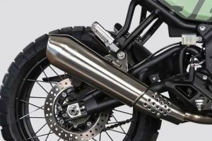Exhaust View of Crossfire 500 Storr