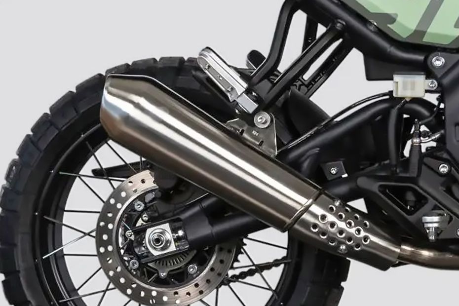Exhaust View of Crossfire 500 Storr