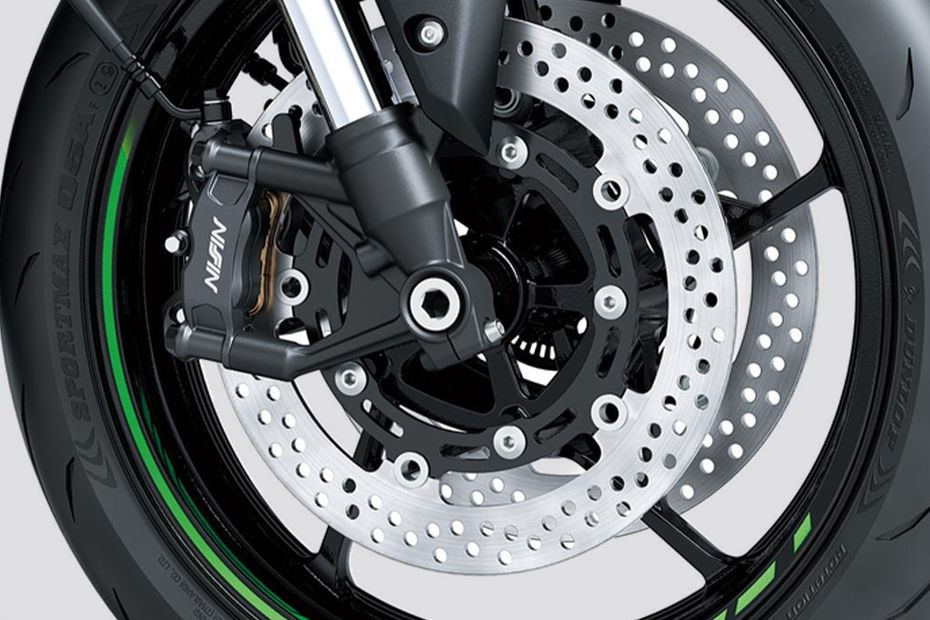 Front Brake View of Z900