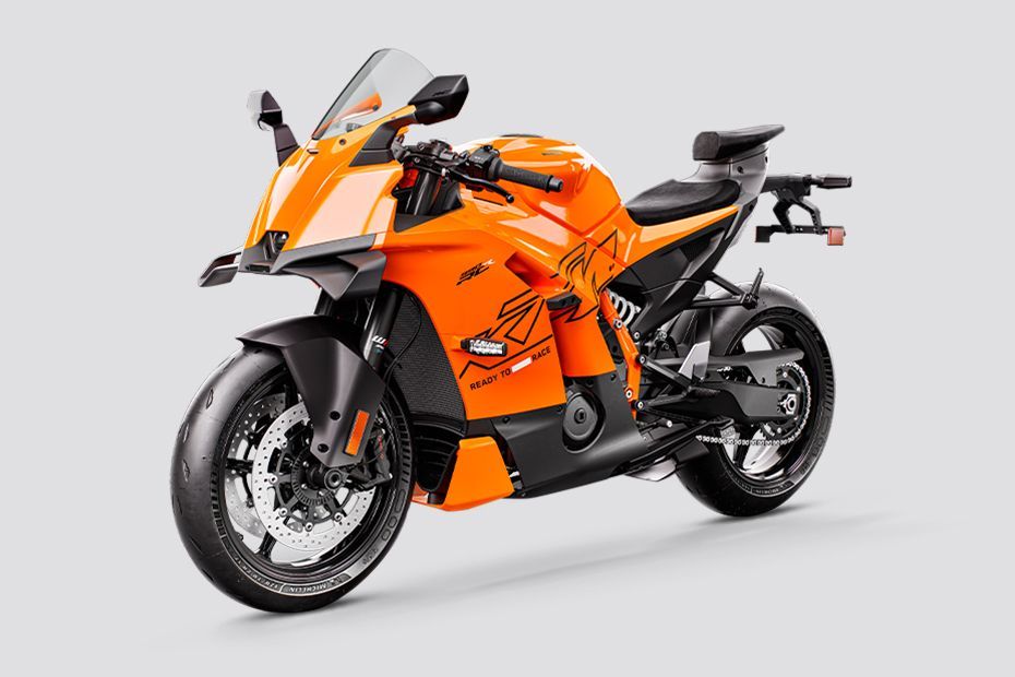 Front Left View of 990 RC R
