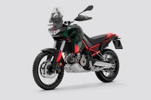 Front Left View of Tuareg 660