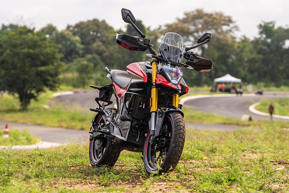 Front Right View of X47 Crossover