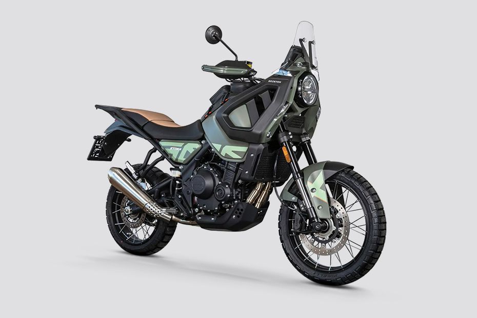 Front Right View of Crossfire 500 Storr