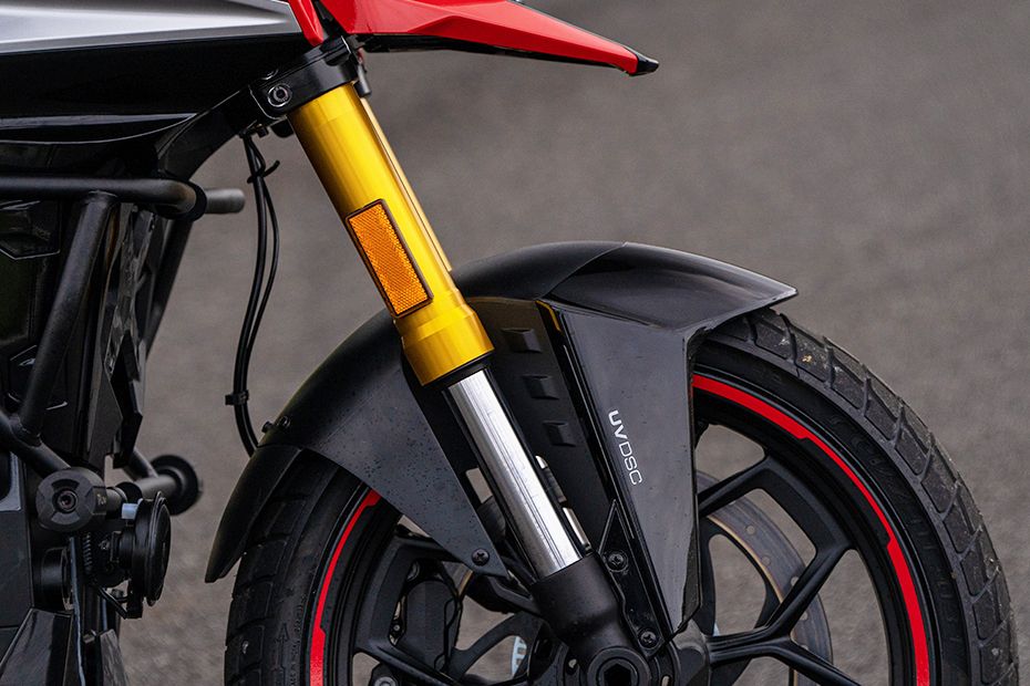 Front Suspension View of X47 Crossover