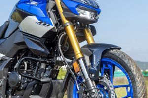 Front Suspension View of CB125 Hornet