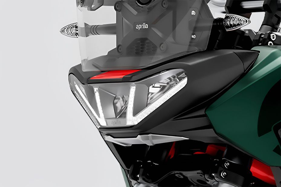 Head Light of Tuareg 660