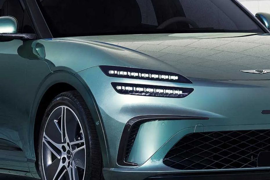 Headlamp Image of GV60