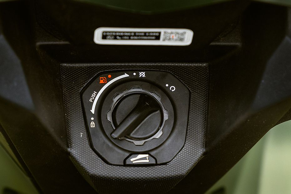 Ignition View of Xoom 160