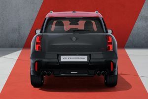 Rear back Image of Countryman