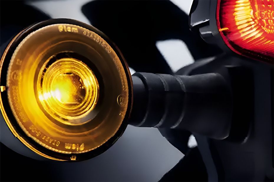 Rear Indicator View of CB350C