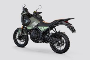Rear Left View of Crossfire 500 Storr