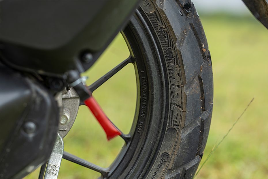 Rear Tyre View of Xoom 160