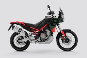 Right Side View of Tuareg 660
