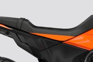 Seat of 250 Adventure