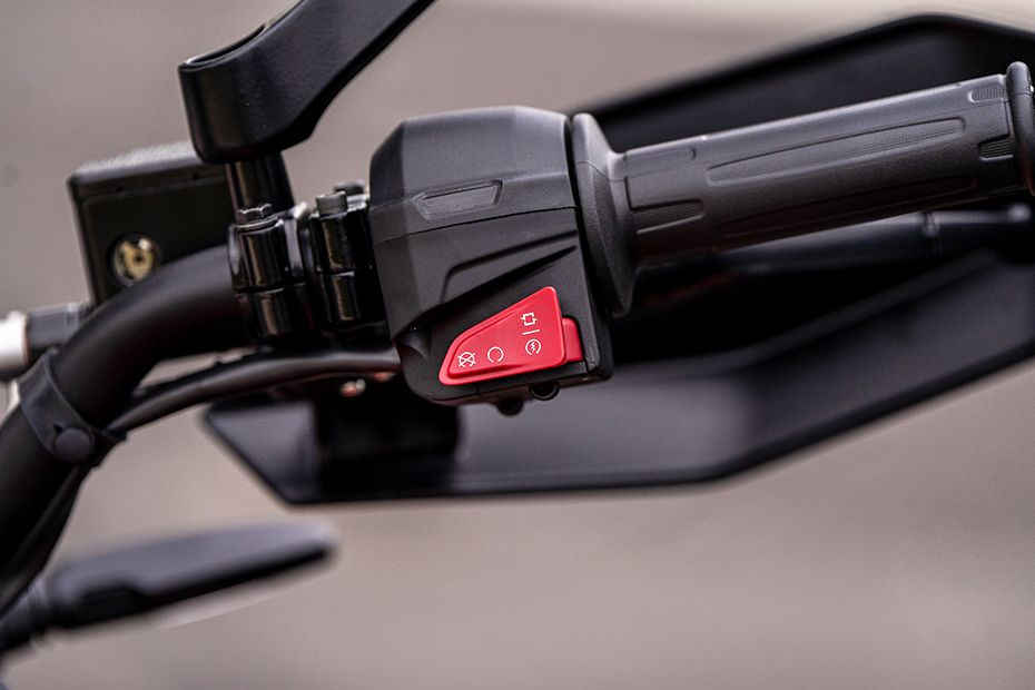 Self Starter Button of X47 Crossover