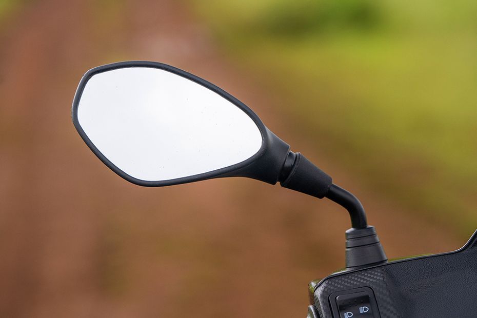 Back View Mirror of SR 175 hp.e