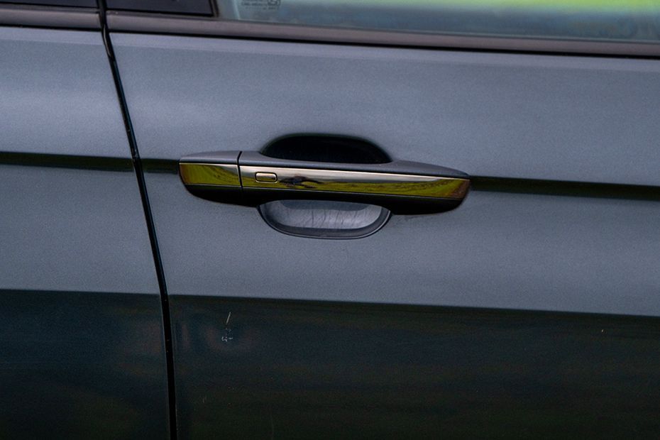 Door handles Image of Taigun