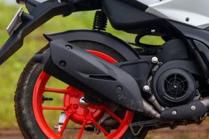 Exhaust View of SR 175 hp.e