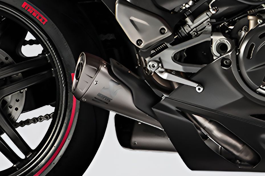 Exhaust View of Superleggera V4