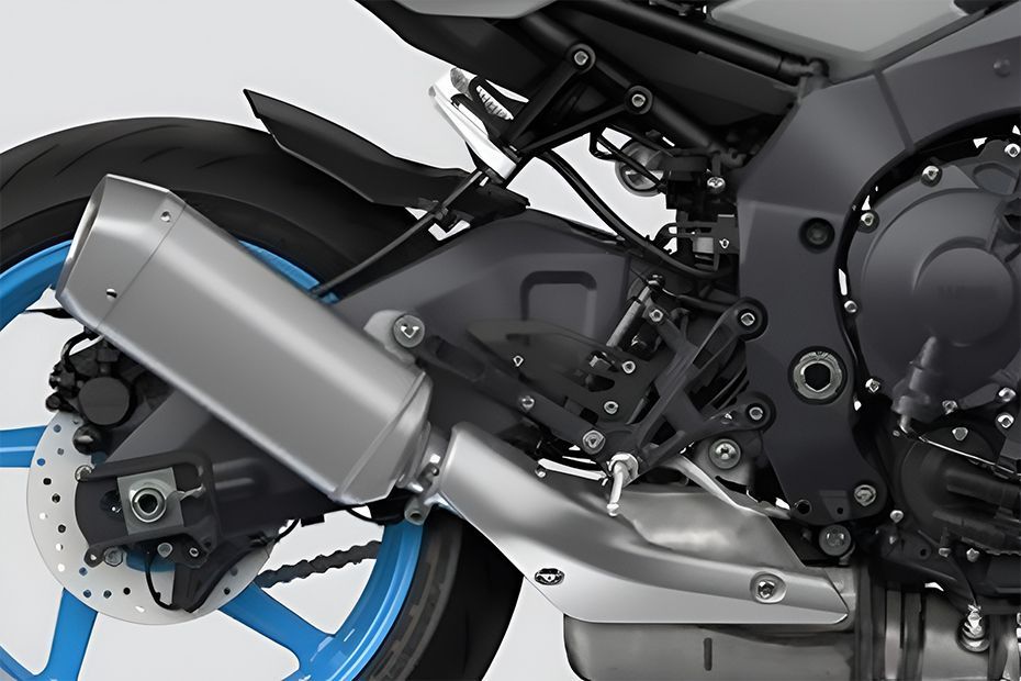 Exhaust View of MT-10