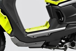 Foot Space View of Mobster 135