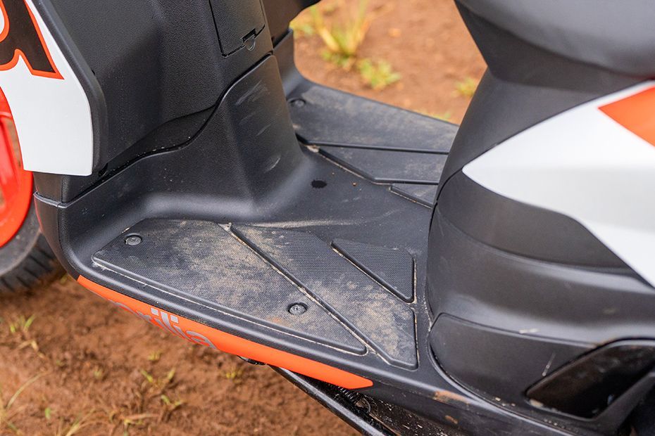 Foot Space View of SR 175 hp.e