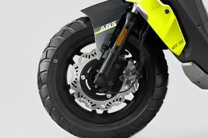 Front Brake View of Mobster 135