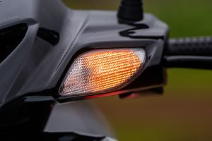 Front Indicator View of SR 175 hp.e