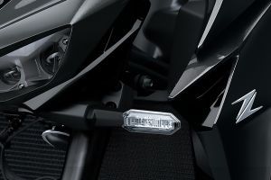Front Indicator View of Z1100
