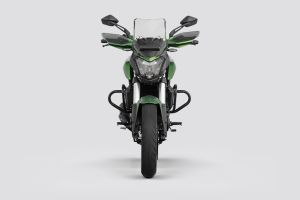 Front View of Dominar 400