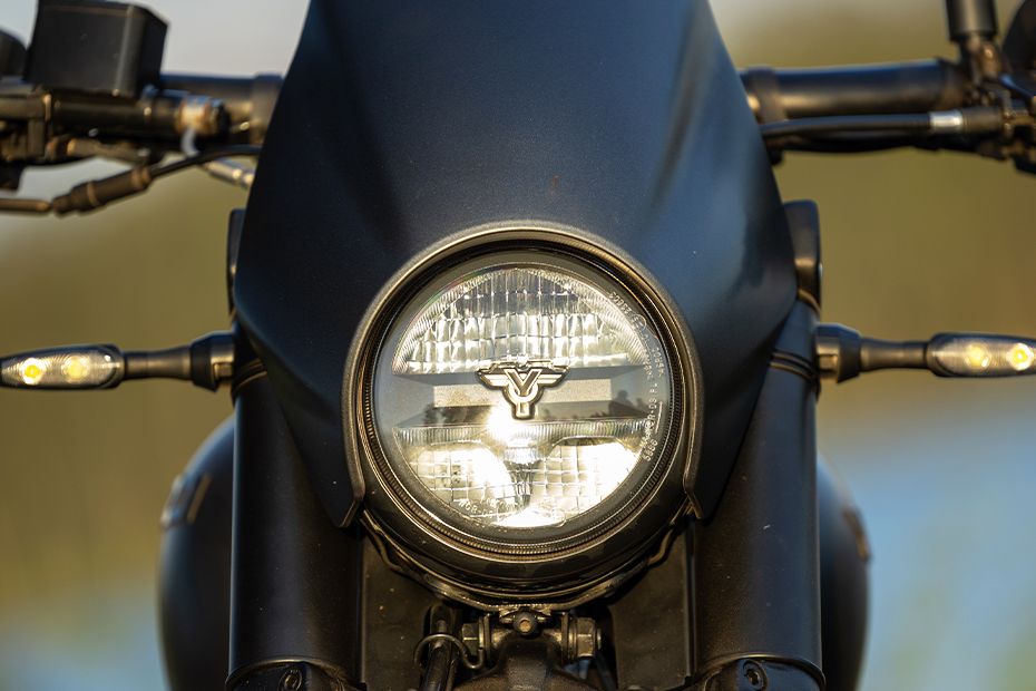 Head Light of Roadster