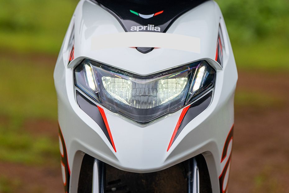 Head Light of SR 175 hp.e