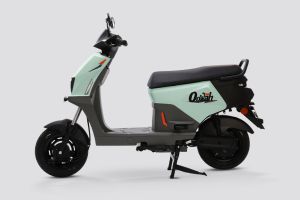 Left Side View of OoWah