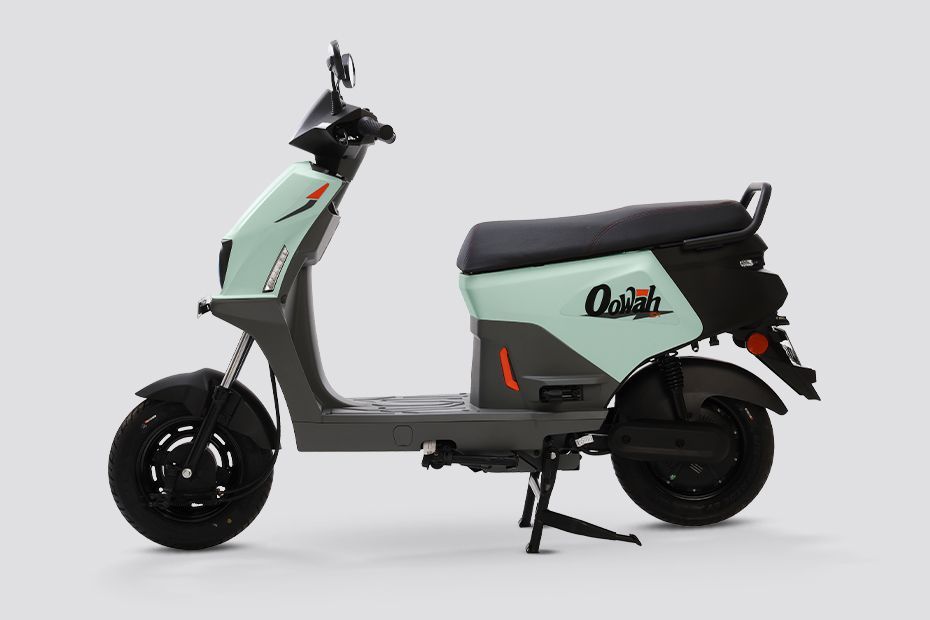 Left Side View of OoWah