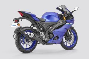 Yamaha R15 V4 Colors (9 colours) - R15 V4 Color Images | ZigWheels