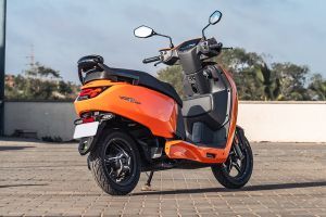 Rear Right View of VX2