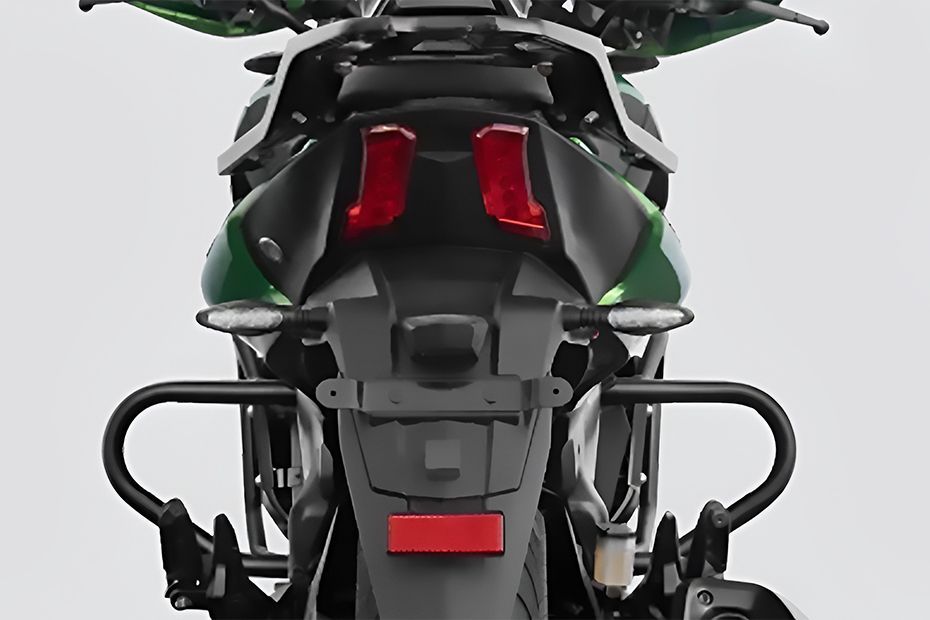 Tail Light of Dominar 400